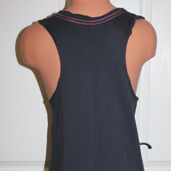 MISS ME * THE BUCKLE Size MED Gray Gold "LOVE" Low Cut V-Neck HI-LO Tunic Tank - Picture 11 of 13